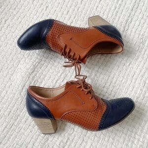 Dolce Nome Elegant Two-Tone Leather Oxford Heels
